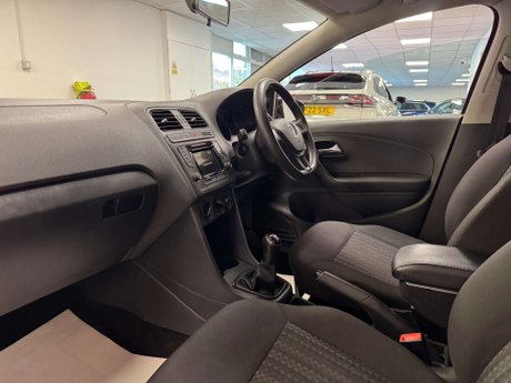Volkswagen Polo 1.0 Polo S AC 5dr 8