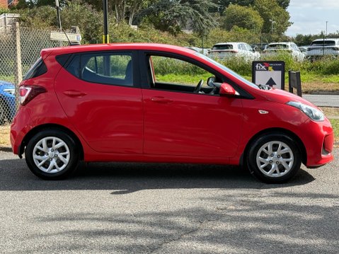 Hyundai i10 SE *ONLY 8,365 MILES* 2