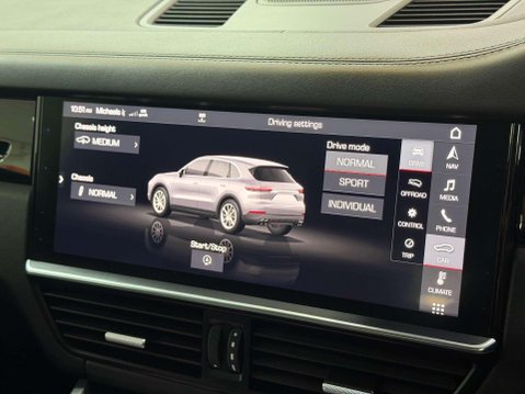 Porsche Cayenne 2.9T V6 S SUV 5dr Petrol TiptronicS 4WD Euro 6 (s/s) (440 ps) 56