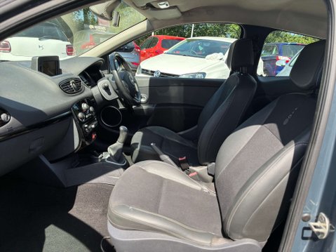Renault Clio 1.5 dCi Dynamique TomTom Hatchback 3dr Diesel Manual Euro 5 (88 ps) 8