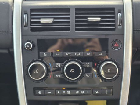Land Rover Discovery Sport 2.0 SD4 HSE Luxury SUV 5dr Diesel Auto 4WD Euro 6 (s/s) (240 ps) 31