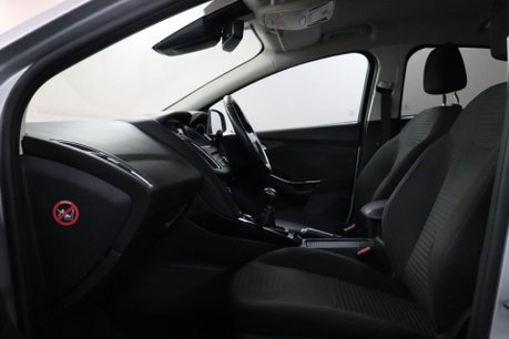 Ford Focus TITANIUM 43