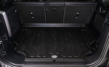 Land Rover Defender V8 35