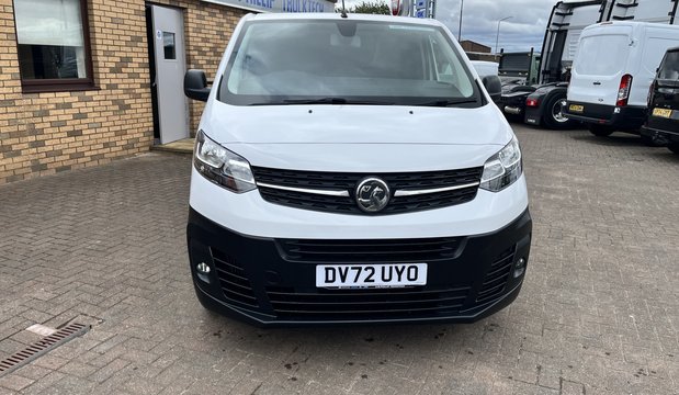 Vauxhall Vivaro VIVARO L2 DIESEL 2900 1.5d 100PS Dynamic H1 Van 