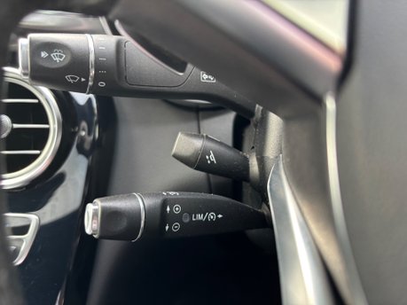 Mercedes-Benz GLC 2.0 GLC250 AMG Line (Premium) Coupe 5dr Petrol G-Tronic+ 4MATIC Euro 6 23