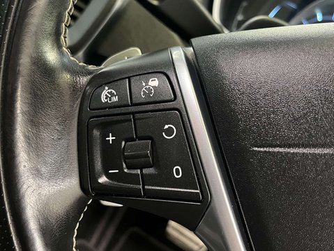 Volvo V40 2.0 V40 R-Design Nav D3 Auto 5dr 13
