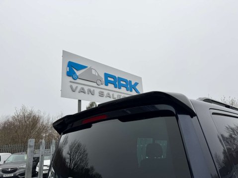 Volkswagen Transporter 2.0 Transporter T32 Highline TDI Semi-Auto 46