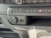 Vauxhall Vivaro SWB L1H1 [SOLD SM] Low Roof Pro F2700 Air Con Nav Sensors EURO 6 32
