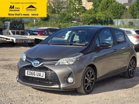Toyota Yaris 1.5 VVT-h Design Hatchback 5dr Petrol Hybrid E-CVT Euro 6 (101 ps) 3
