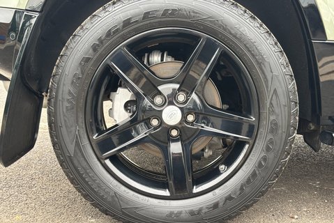 Land Rover Defender 110 D250 Hard Top SE MHEV - Deployable Towbar 38