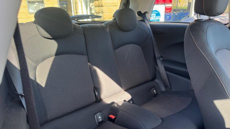 Mini Hatch COOPER 9