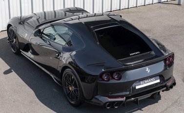 Ferrari 812 Superfast 9