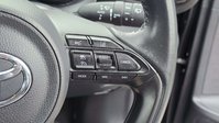 Toyota Yaris Cross 1.5 VVT-h Icon SUV 5dr Petrol Hybrid E-CVT Euro 6 (s/s) (116 ps) 33