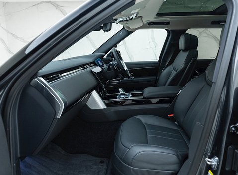 Land Rover Range Rover P440e HSE 14