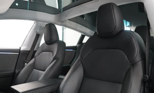 Tesla Model 3 RWD GROK AI Rear Screen Heated & Vented Seats Premium Sound One Owner VAT Q 14
