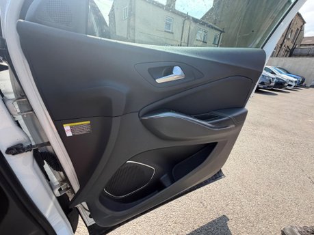 Vauxhall Grandland X SPORT NAV S/S 13