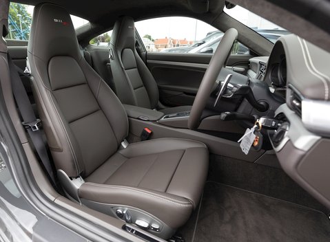 Porsche 911 (991) 50th Anniversary Edition 12