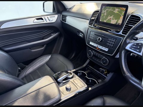 Mercedes-Benz GLE 2.1 GLE 250 D 4Matic AMG Line Premium Auto 4WD 5dr 23