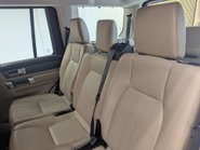 Land Rover Discovery 3.0 Discovery SE Tech SDV6 Auto 4WD 5dr 44