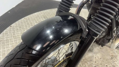 Moto Guzzi V7 750 2009 26K NEW MOT SERVICED 1 OWNER MODERN RETRO BIKE 750CC 30