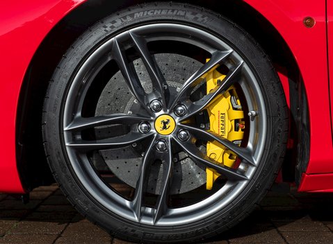 Ferrari 488 Spider 12