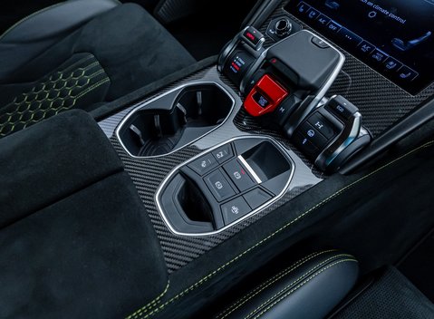 Lamborghini Urus PERFORMANTE 22