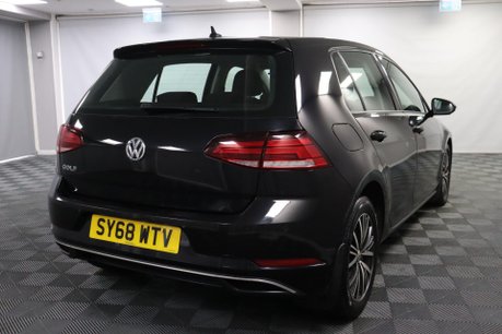 Volkswagen Golf SE NAVIGATION TDI 11