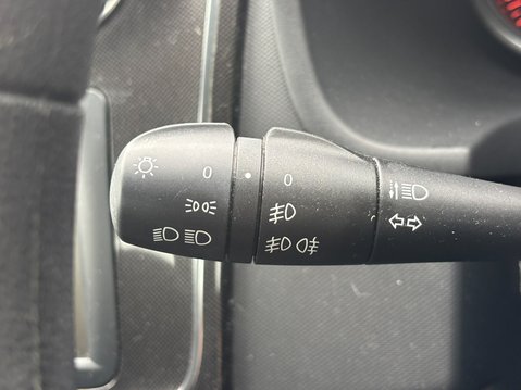 Dacia Sandero (Sold) 0.9 TCe Comfort Hatchback 5dr Petrol Manual Euro 6 13