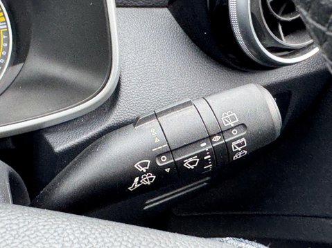 MG ZS 44.5kWh Exclusive Auto 5dr 32