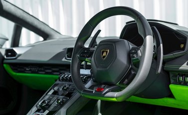 Lamborghini Huracan LP610-4 11