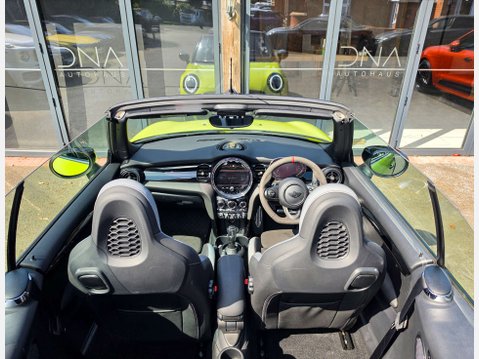 Mini Convertible 2.0 Cooper S Sport Auto 2dr 31