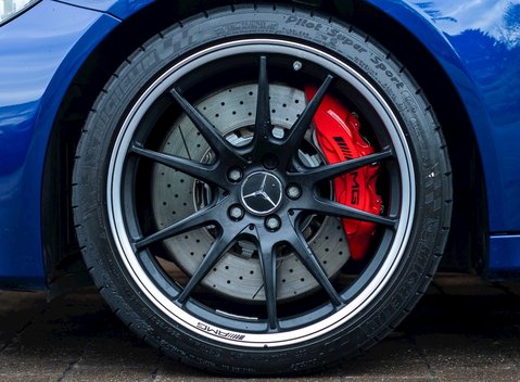 Mercedes-Benz C Class C63 S Coupe 10