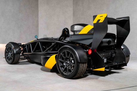 Ariel Atom 4 R 400 BHP. OVER £55K IN EXTRAS. 6-SPEED SEQUENTIAL. CARBON WHEELS & PANELS. 6