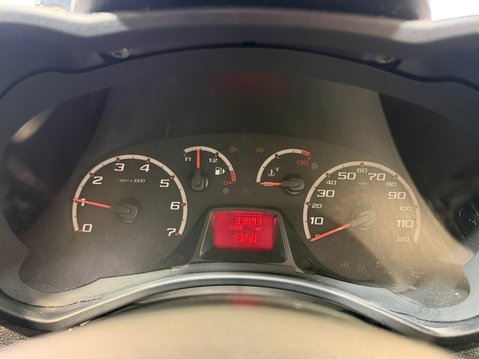 Ford Ka 1.2 Edge Euro 5 (s/s) 3dr 11