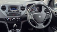 Hyundai i10 1.2 SE Hatchback 5dr Petrol Auto Euro 6 (87 ps) 28