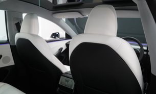 Tesla Model 3 RWD White Interior c300 Mile Range Vented Seats GROK AI One Owner VAT Q 19