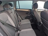 Volkswagen Tiguan SE NAV TDI BMT 27