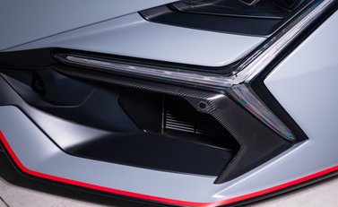 Lamborghini Revuelto 32
