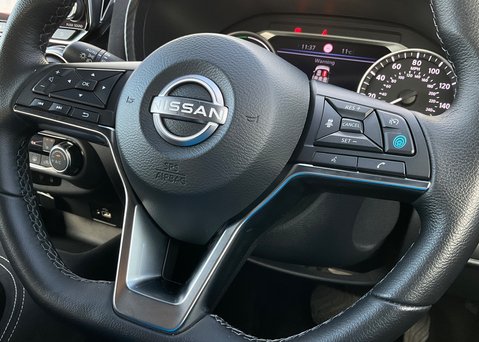 Nissan Juke TEKNA PLUS 27