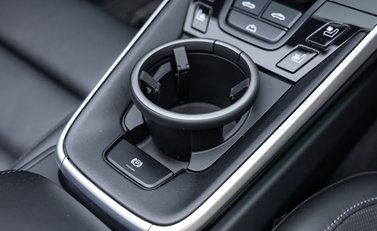 Porsche 911 Turbo S Cabriolet (992) 35
