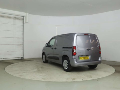 Vauxhall Combo Combo-e 2300 Sportive 3
