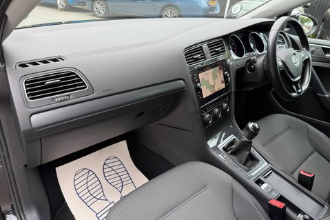 Volkswagen Golf MATCH EDITION TSI EVO - CAMERA - APPLE CAR PLAY -HEATED WINDSCREEN  23