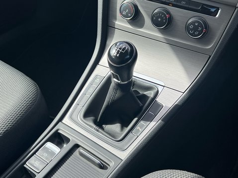 Volkswagen Golf MATCH TDI BLUEMOTION TECHNOLOGY 28