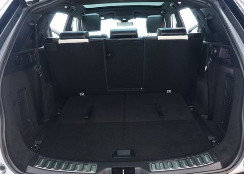 Land Rover Discovery Sport 2.0 Discovery Sport R-Dynamic HSE Auto 4WD 5dr 58