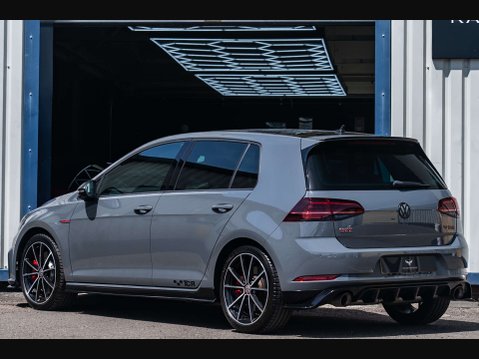 Volkswagen Golf 2.0 Golf GTi TCR Semi-Auto 5dr 2