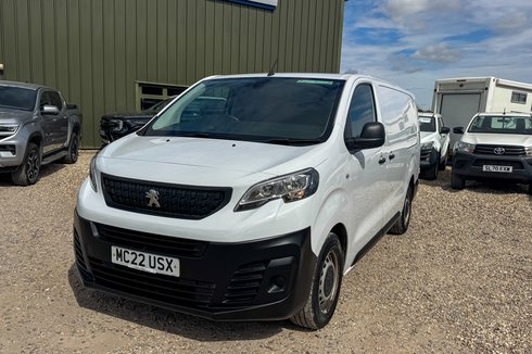 Peugeot Expert XLWB L3H1 Low Roof Professional 2900 Air Con EURO 6