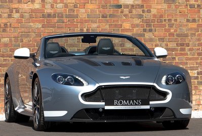 Aston Martin V12 Vantage S Roadster