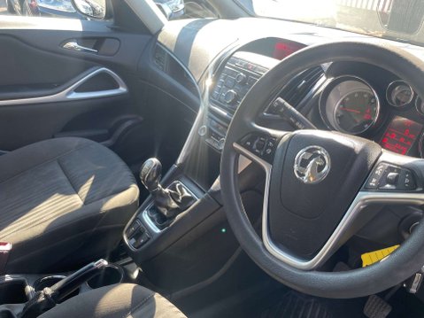 Vauxhall Zafira 1.4 Zafira Tourer Exclusive T 5dr 46