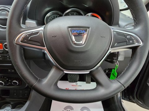 Dacia Duster 1.5 dCi Laureate EDC Euro 6 (s/s) 5dr 27