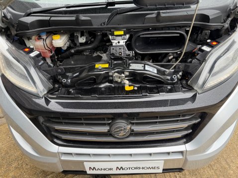 Auto-Trail V-Line 620 AUTOMATIC FIXED BED 8